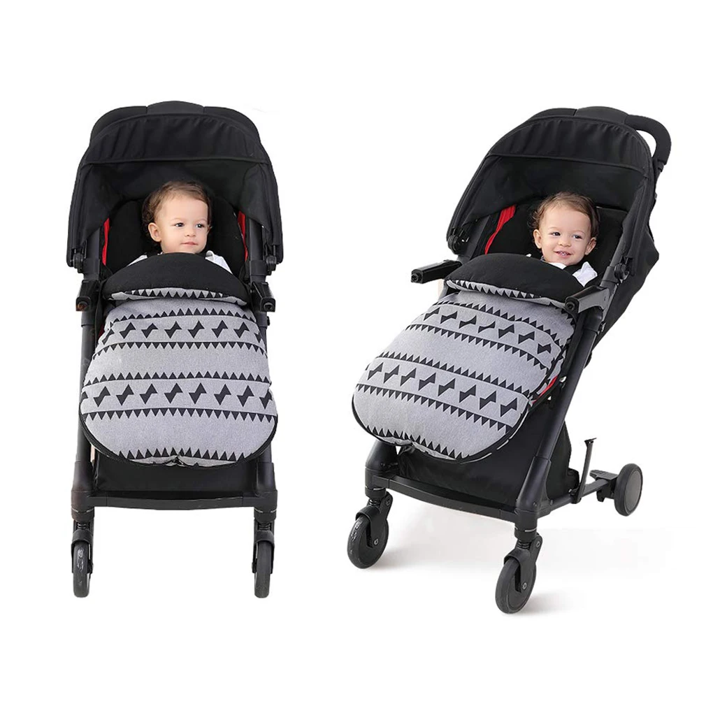 Baby Carriage Sleeping Bag Windproof Quilt Universal Trolley Warm Foot Cover in Autumn and Winter
Baby Carriage Sleeping Bag Windproof Quilt Universal Trolley Warm Foot Cover in Autumn and Winter