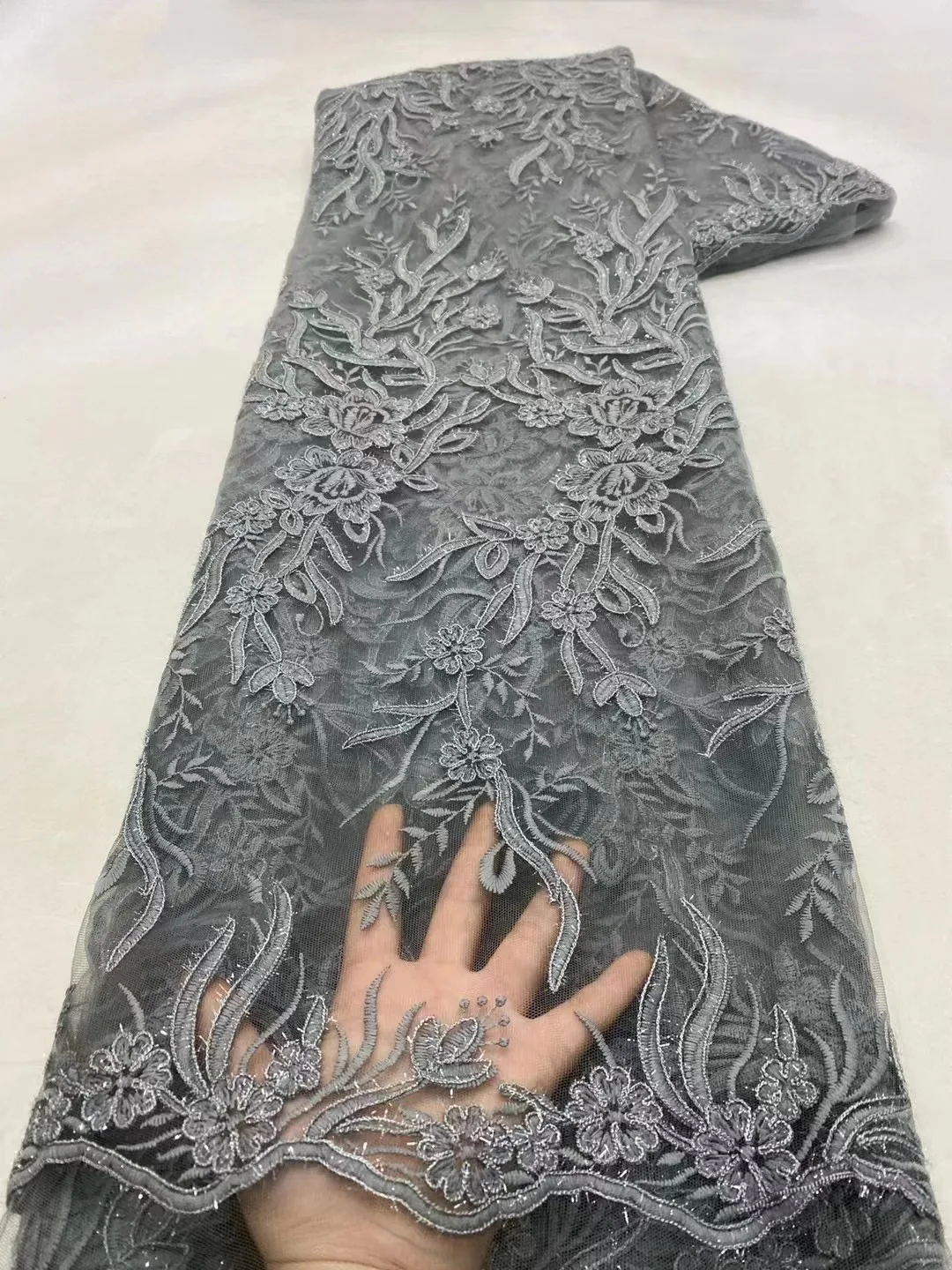 Grey African Lace Fabric 2022 French Sequence Lace Fabric Bridal High Quality Sequins Net Tulle Lace For Women Dresses
Grey African Lace Fabric 2022 French Sequence Lace Fabric Bridal High Quality Sequins Net Tulle Lace For Women Dresses