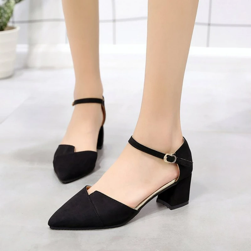 BIKINIKEY 2022 Spring and Summer New One Line Sandals Pointed High Heels Hollow 5cm Women's Shoes
BIKINIKEY 2022 Spring and Summer New One Line Sandals Pointed High Heels Hollow 5cm Women's Shoes