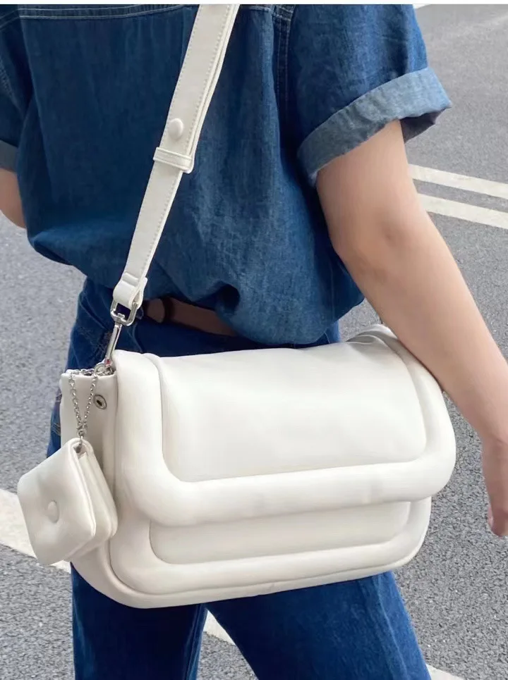 Women Winter Handbag Purses Space Pad Cotton Crossbody Bag Female Pure Color Cotton Padded Quilted Large Ladies Crossbody Bags
Women Winter Handbag Purses Space Pad Cotton Crossbody Bag Female Pure Color Cotton Padded Quilted Large Ladies Crossbody Bags