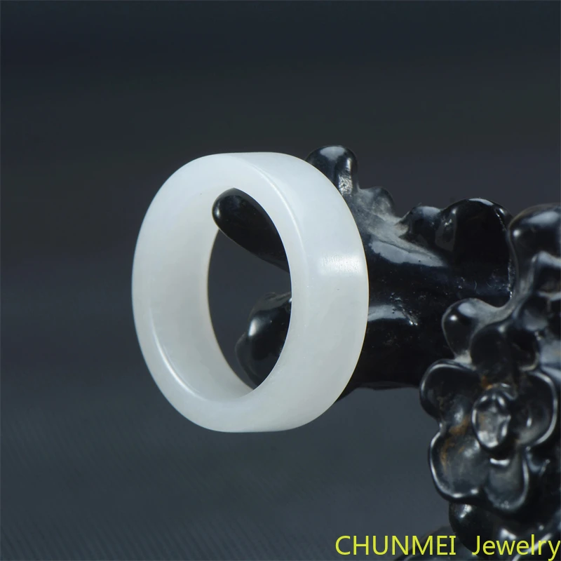 Natural Green Hetian Jade Ring Chinese Jadeite Amulet Fashion Charm Jewelry Hand Carved Crafts Gifts for Women Men
Natural Green Hetian Jade Ring Chinese Jadeite Amulet Fashion Charm Jewelry Hand Carved Crafts Gifts for Women Men