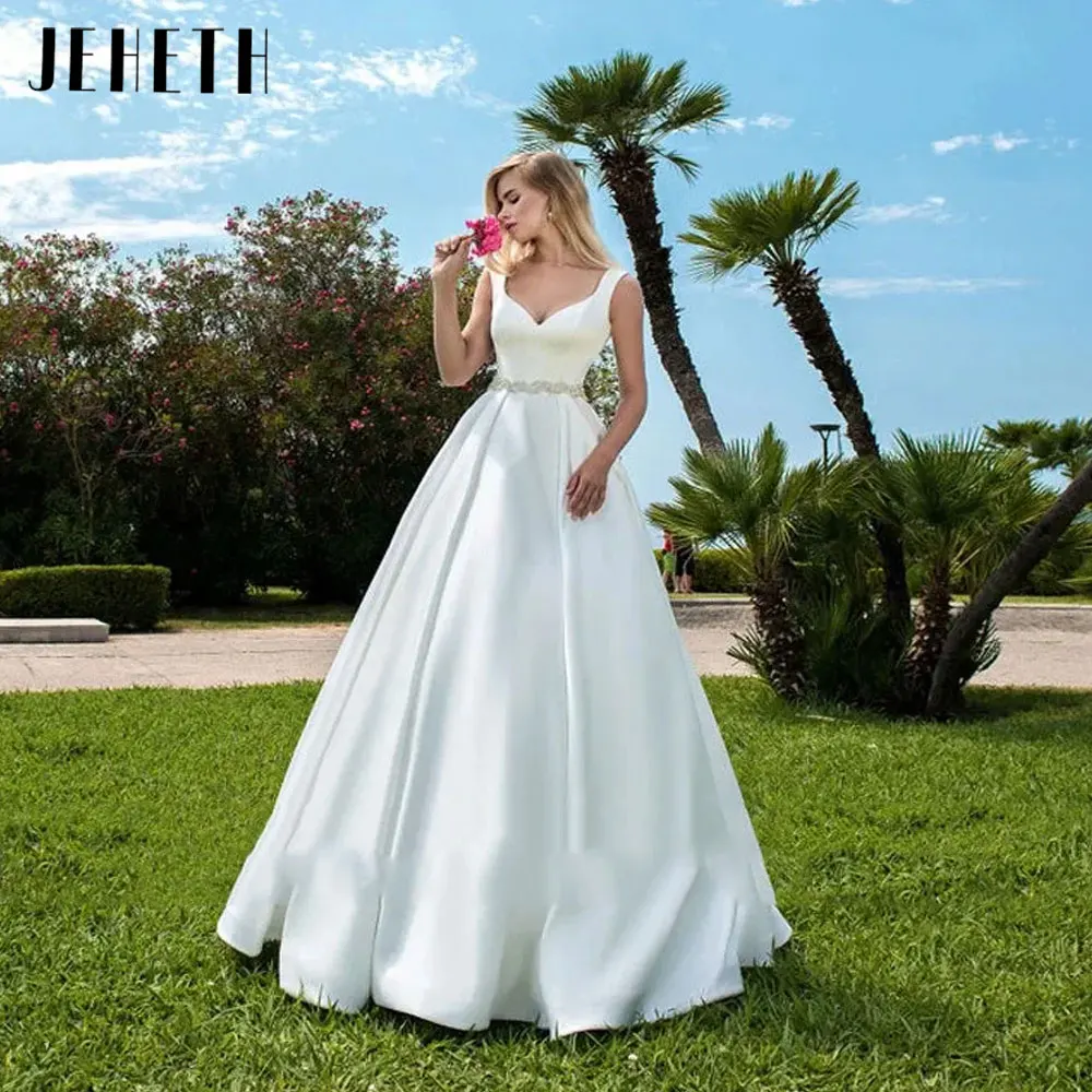 JEHETH Elegant V-Neck Women's Wedding Dress Charming Lace Appliques Bridal Gowns Button Back A-Line Vestido De Noiva Custom Made
JEHETH Elegant V-Neck Women's Wedding Dress Charming Lace Appliques Bridal Gowns Button Back A-Line Vestido De Noiva Custom Made