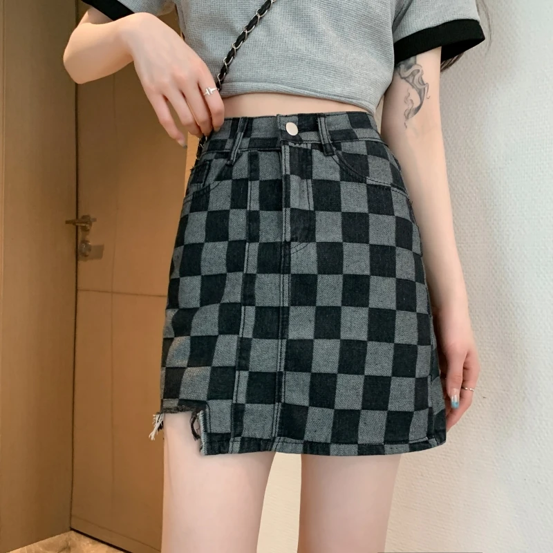 Women's Black Grey Checkerboard Denim Skirt Summer New American Street Cute Hot Girl Sexy Casual Plaid Mini Skirt Female
Women's Black Grey Checkerboard Denim Skirt Summer New American Street Cute Hot Girl Sexy Casual Plaid Mini Skirt Female