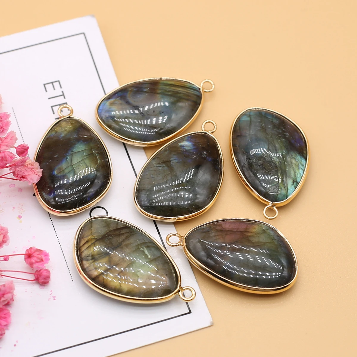 Natural Irregular Waterdrop Shape Flash Labradorite Stone Pendants Blue Flash Crystal for Jewelry Making Necklace
Natural Irregular Waterdrop Shape Flash Labradorite Stone Pendants Blue Flash Crystal for Jewelry Making Necklace