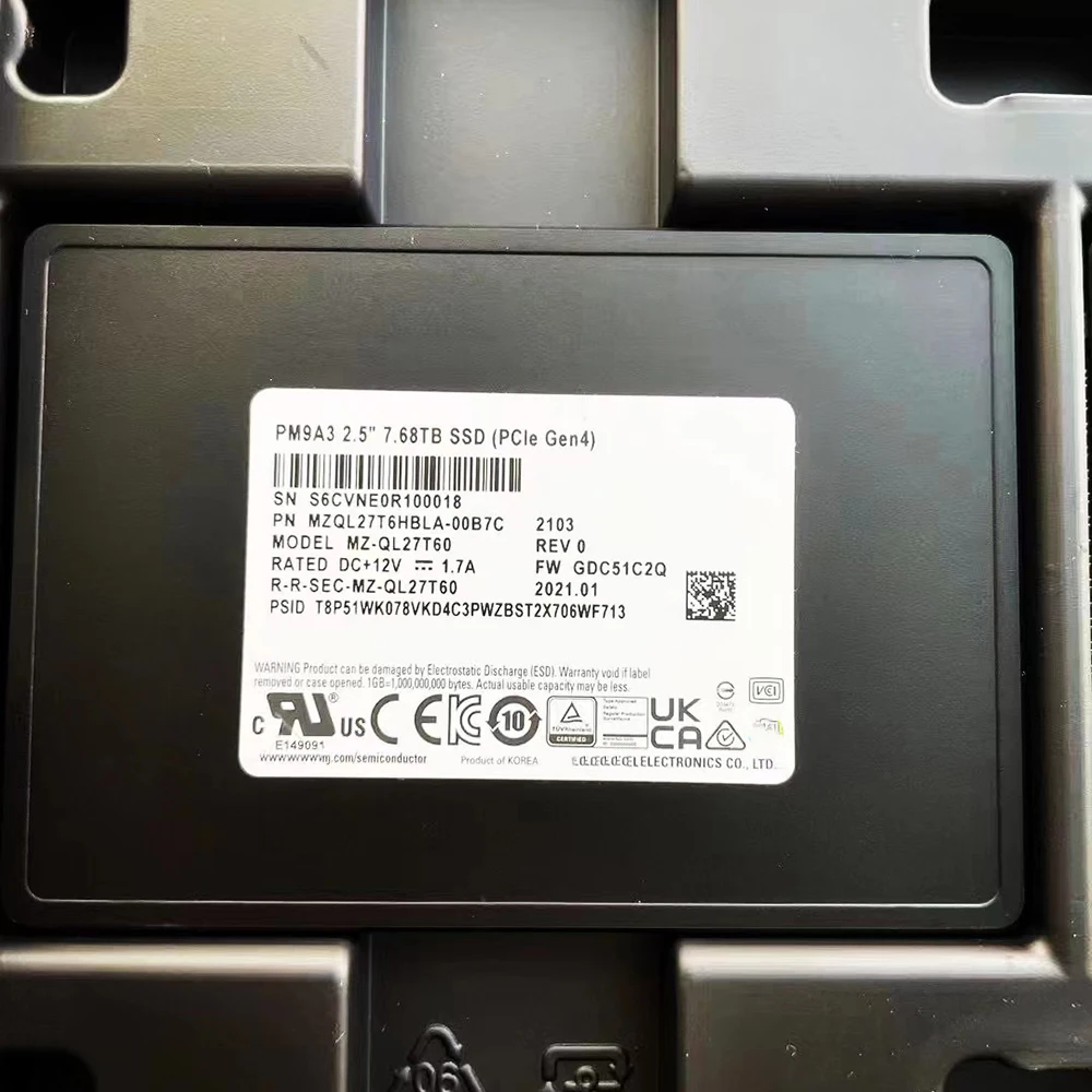 Твердотельный накопитель PM9A3 для нового корпоративного сервера Samsung MZQL27T6HBLA-00B7C 7,68 T U2 NVME 4,0
Твердотельный накопитель PM9A3 для нового корпоративного сервера Samsung MZQL27T6HBLA-00B7C 7,68 T U2 NVME 4,0