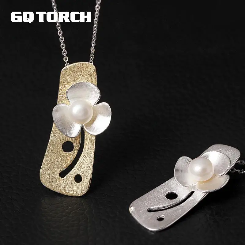 Винтажные бирки GQTORCH из серебра 925 пробы, кулон, полый цветок, резное ожерелье с настоящим пресноводным жемчугом, позолота 18 карат
Винтажные бирки GQTORCH из серебра 925 пробы, кулон, полый цветок, резное ожерелье с настоящим пресноводным жемчугом, позолота 18 карат