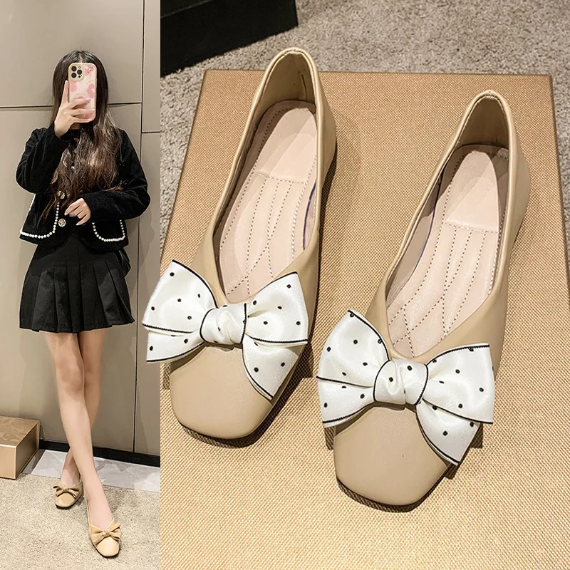 Fashion Autumn Women Casual Shoes Flat Light Comfortable Bow Solid Color Simple Design Business Casual Shoes for Women Boots
Fashion Autumn Women Casual Shoes Flat Light Comfortable Bow Solid Color Simple Design Business Casual Shoes for Women Boots