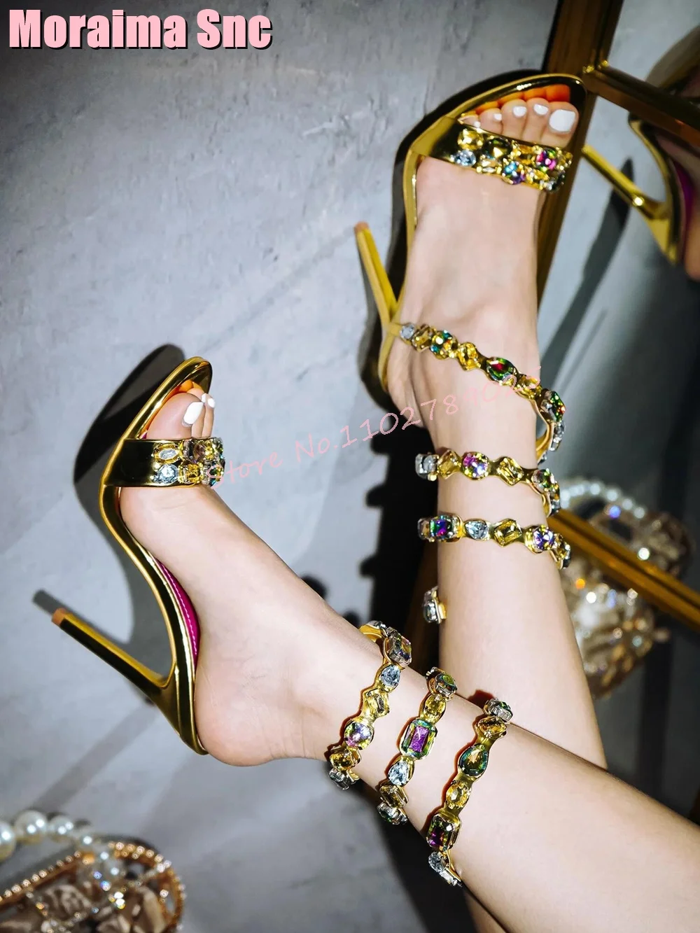 Luxury Gemstone Ankle Wrap Round Sandals Open Toe Stiletto High Heels Sexy Elegant Women Shoes Summer Banquet Party Black Solid
Luxury Gemstone Ankle Wrap Round Sandals Open Toe Stiletto High Heels Sexy Elegant Women Shoes Summer Banquet Party Black Solid