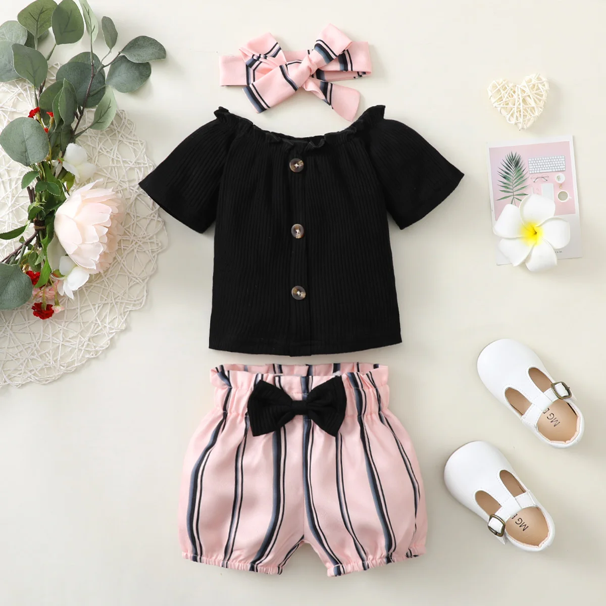 Toddler Baby Girls Clothes Set Summer Black Short Sleeve Button T-shirtTop Bow Striped Shorts Infant Fashion New Clothing Suit
Toddler Baby Girls Clothes Set Summer Black Short Sleeve Button T-shirtTop Bow Striped Shorts Infant Fashion New Clothing Suit