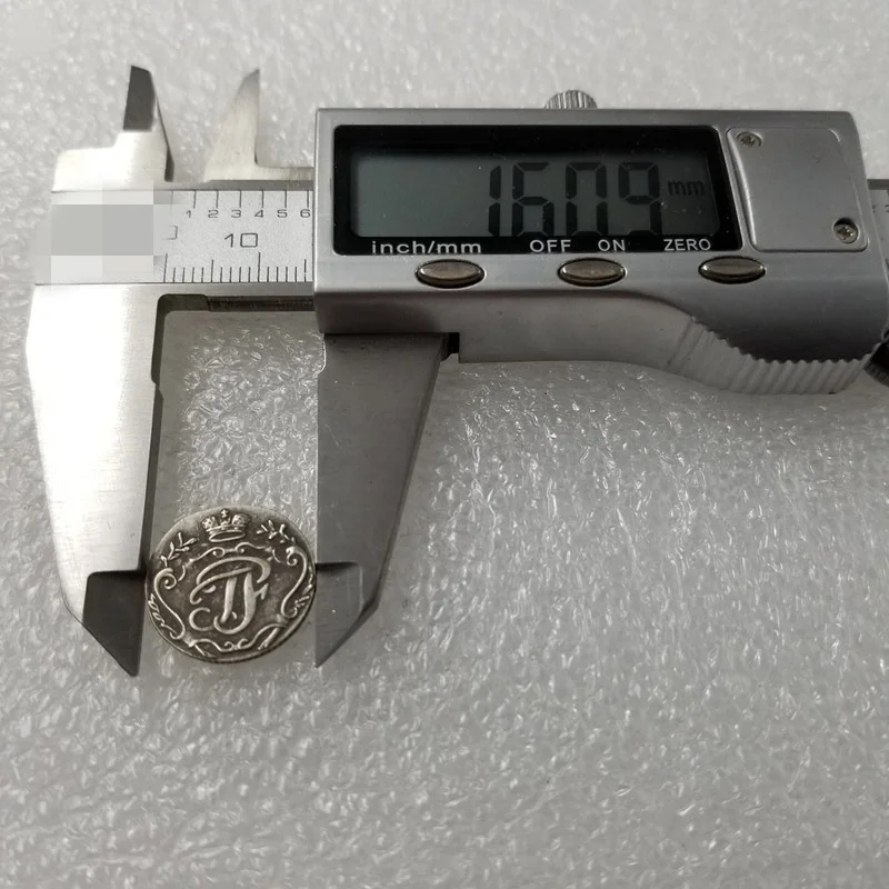 Серебряная копия памятной монеты русской империи
Серебряная копия памятной монеты русской империи