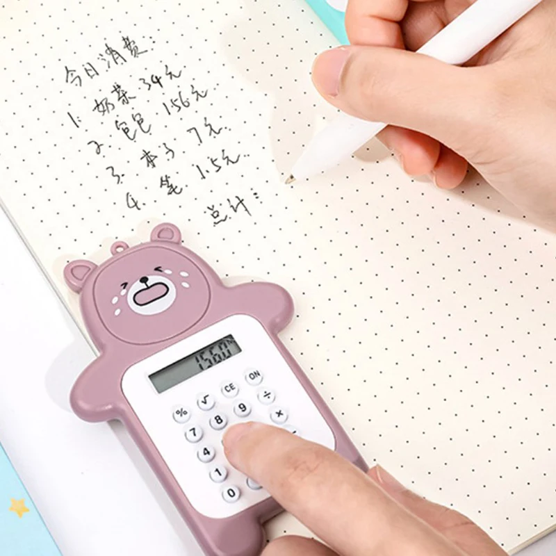 Компактный калькулятор Kawaii, 1 шт., портативный, цифровой, 8 дисплеев, с рисунками из мультфильмов, брелок-калькулятор
Компактный калькулятор Kawaii, 1 шт., портативный, цифровой, 8 дисплеев, с рисунками из мультфильмов, брелок-калькулятор