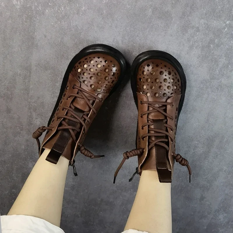 Spring and Summer 2022 Genuine Leather Large round Head Hole Sandals Large Wave Thick Bottom Punching Sandal Boots Women's
Spring and Summer 2022 Genuine Leather Large round Head Hole Sandals Large Wave Thick Bottom Punching Sandal Boots Women's