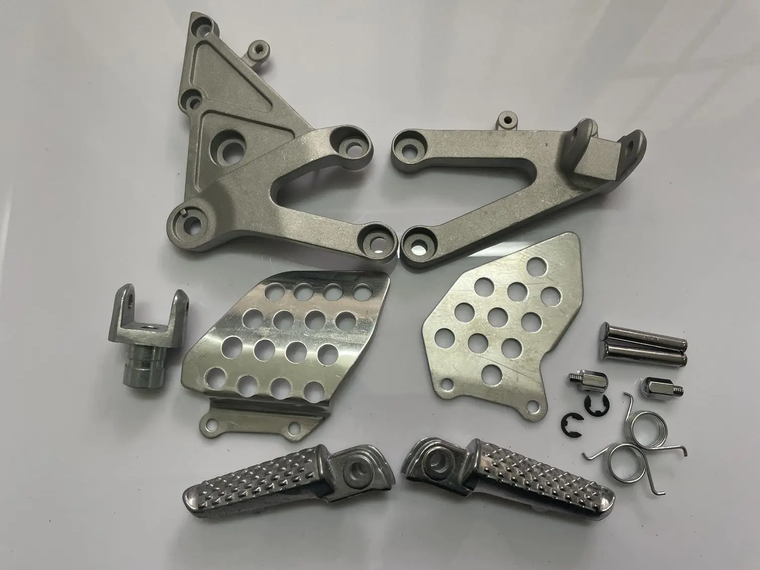 Front Footrest Foot Pedal Peg For HONDA CBR600 CBR600RR F5 2003-2006 2004 2005 Motorcycle Left Right Mount Bracket
Front Footrest Foot Pedal Peg For HONDA CBR600 CBR600RR F5 2003-2006 2004 2005 Motorcycle Left Right Mount Bracket