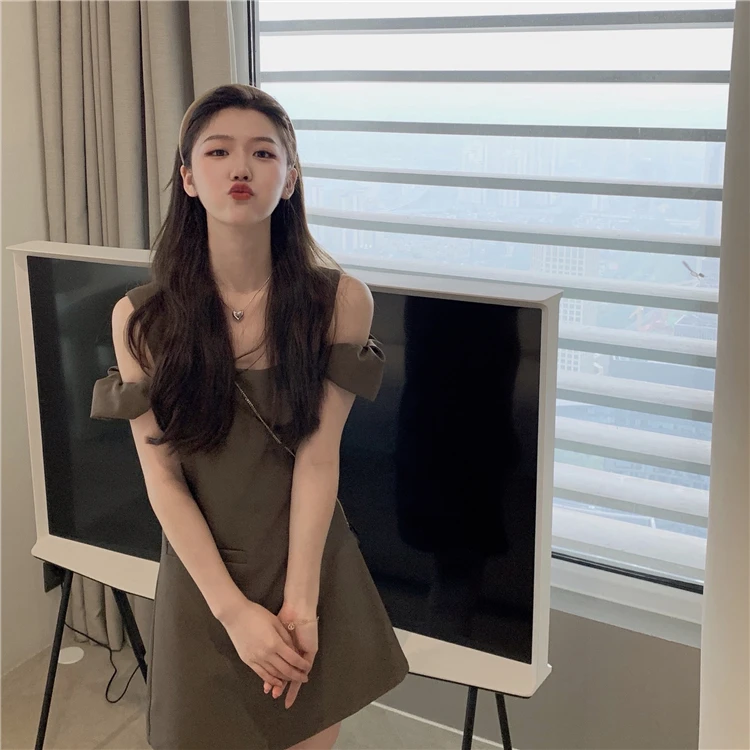 COIGARSAM Women's Summer Dress 2022 New Spaghetti Strap White Brown Dresses Dropshipping
COIGARSAM Women's Summer Dress 2022 New Spaghetti Strap White Brown Dresses Dropshipping
