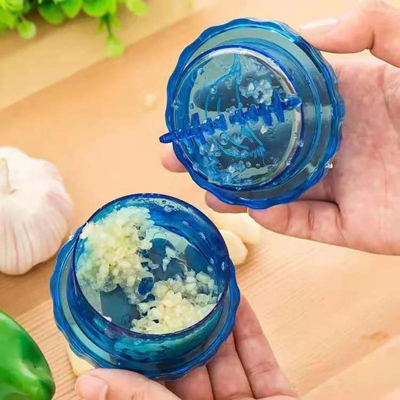 New Manual Garlic Crushers Garlic Presses Roll Crusher Kitchen Gadget Garlic Grater Garlic Twist Crushers Kitchen Accessories
New Manual Garlic Crushers Garlic Presses Roll Crusher Kitchen Gadget Garlic Grater Garlic Twist Crushers Kitchen Accessories