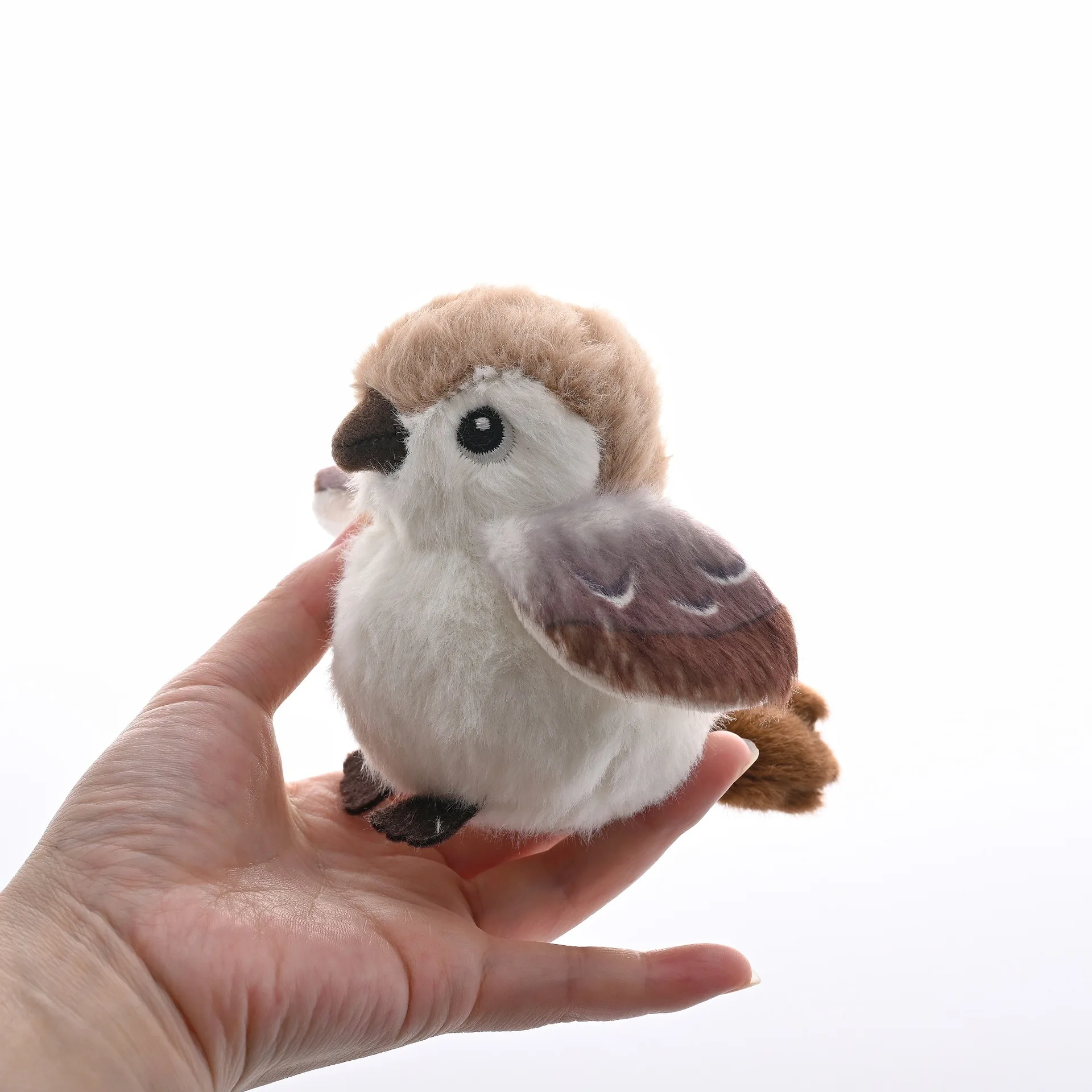 Плюшевый брелок птица
Плюшевый брелок птица