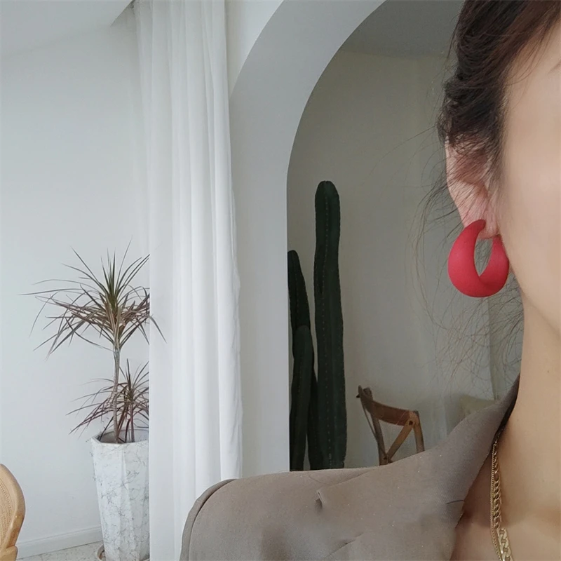 Cute Moon Matte Wooden Earrings Geometric C-Style Statement Vintage Big Circle Wood Ear Ring Fashion Jewelry Gift
Cute Moon Matte Wooden Earrings Geometric C-Style Statement Vintage Big Circle Wood Ear Ring Fashion Jewelry Gift