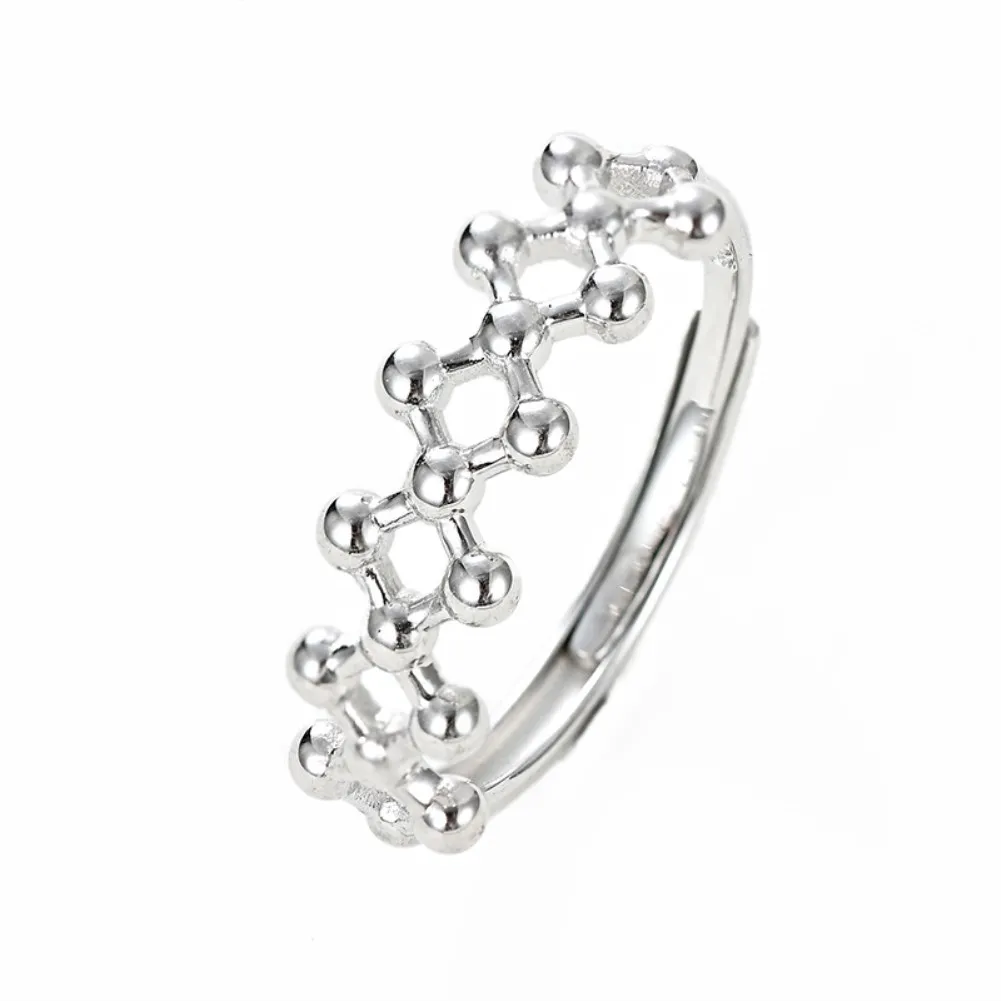Explosive Sterling Silver Ring Ladies European and American Grid Ball Opening Adjustable Ring Hand Jewelry
Explosive Sterling Silver Ring Ladies European and American Grid Ball Opening Adjustable Ring Hand Jewelry
