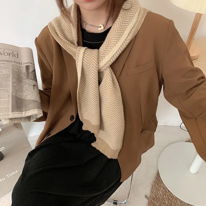 Women Solid Color Knitted Shawl Female Fake Collars for Women Small Scarf Shawl Removable Shirt Detachable Collar Decorative
Women Solid Color Knitted Shawl Female Fake Collars for Women Small Scarf Shawl Removable Shirt Detachable Collar Decorative