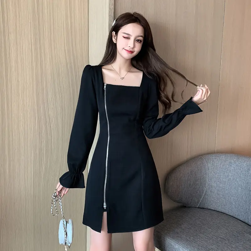 Women's Clothing 2023 Spring Autumn French Long-sleeved Square-neck Dress Hepburn Style Zipper Small Black Dresses Trend
Women's Clothing 2023 Spring Autumn French Long-sleeved Square-neck Dress Hepburn Style Zipper Small Black Dresses Trend