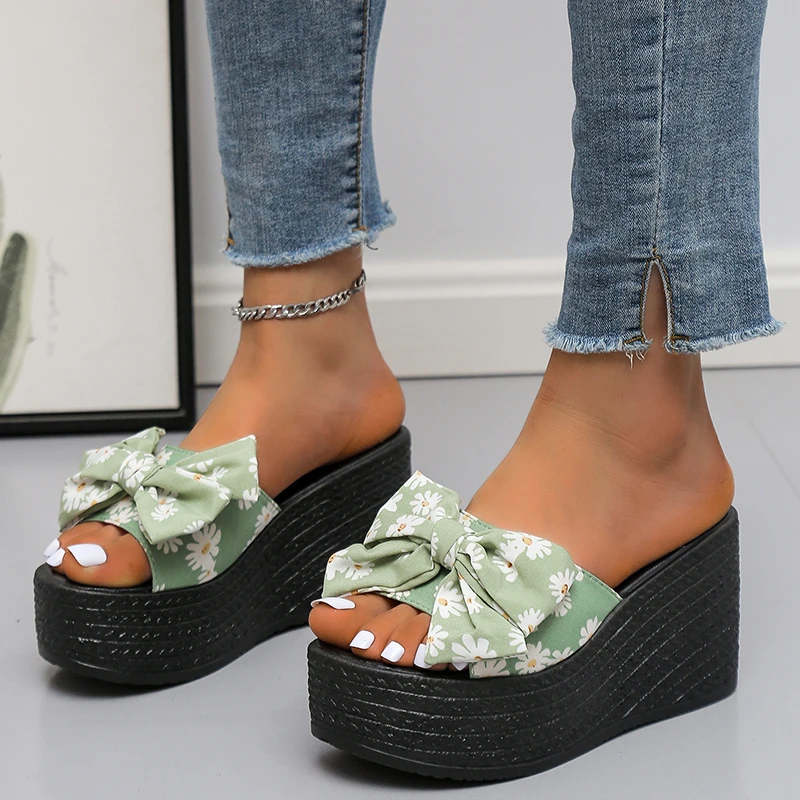 House Slippers Platform Shoes On A Wedge Slides Fashion Women Heels Flat Luxury Soft High Rome PU Cotton Fabric Shoes Slippers H
House Slippers Platform Shoes On A Wedge Slides Fashion Women Heels Flat Luxury Soft High Rome PU Cotton Fabric Shoes Slippers H