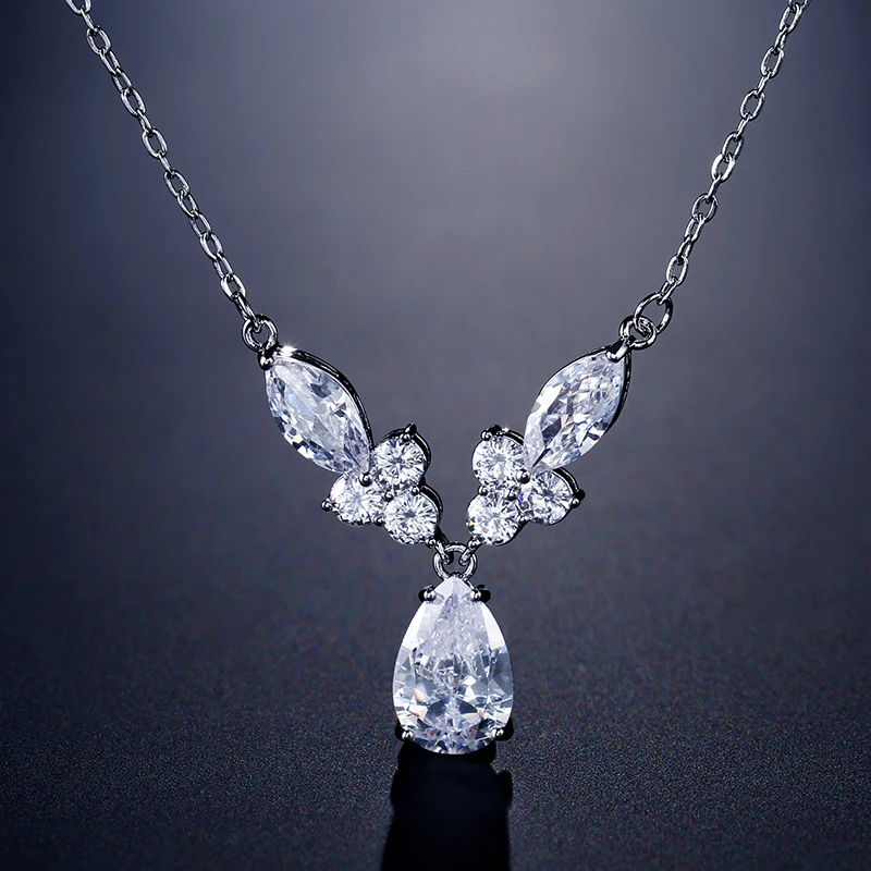 New Fashion Luxury Water Drop Zircon Pendant Necklace for Women Simple Elegant Temperament Necklaces Wedding Party Jewelry Gifts
New Fashion Luxury Water Drop Zircon Pendant Necklace for Women Simple Elegant Temperament Necklaces Wedding Party Jewelry Gifts