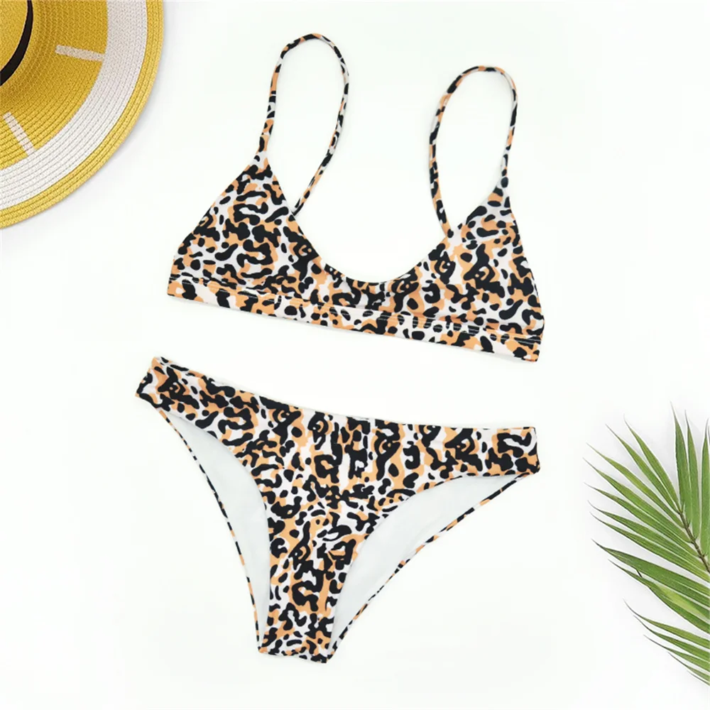 2022 New Sexy Mini Bikini Swimwear for Women Halter Lacing Up Triangle Bikini set Women's Swimsuit Vintage Bathing suit
2022 New Sexy Mini Bikini Swimwear for Women Halter Lacing Up Triangle Bikini set Women's Swimsuit Vintage Bathing suit