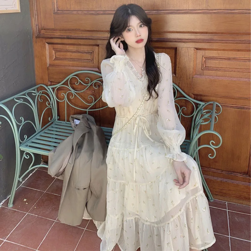 Cheap French Style Chiffon Floral Dress Puff Sleeve Gentlewomen For Women Sexy V-Neck Elegant Fresh Vintage Beach Kawaii Party
Cheap French Style Chiffon Floral Dress Puff Sleeve Gentlewomen For Women Sexy V-Neck Elegant Fresh Vintage Beach Kawaii Party