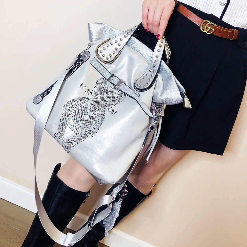 Diamond-studded Women's Bag Handbag 2022 New Fashion Trendy Messenger Shoulder Trendy All-match Large Capacity Pures and Bags
Diamond-studded Women's Bag Handbag 2022 New Fashion Trendy Messenger Shoulder Trendy All-match Large Capacity Pures and Bags