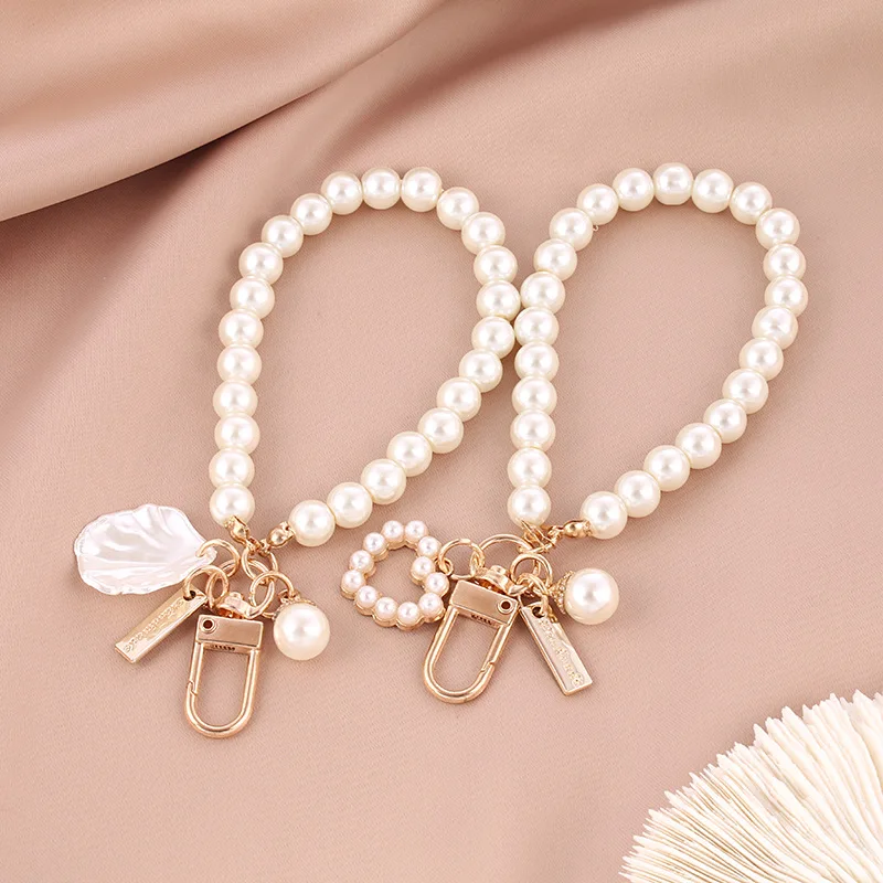 Pearl Love Keychain Fashion Vintage Circular Pendant Key Chain Phone Women's Bag Cute Pearl String Pendant Keychain Accessory
Pearl Love Keychain Fashion Vintage Circular Pendant Key Chain Phone Women's Bag Cute Pearl String Pendant Keychain Accessory