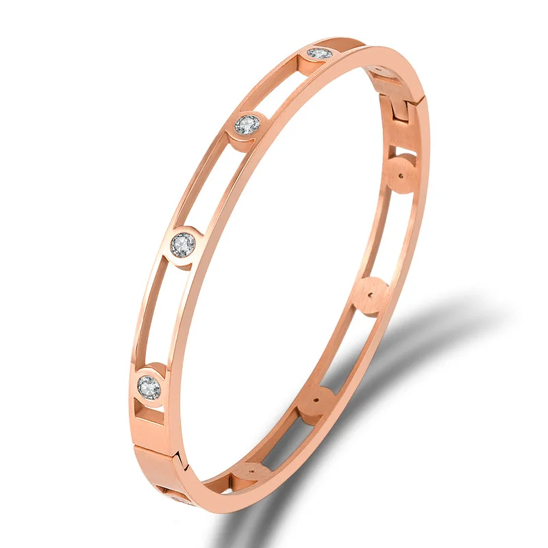 Hollow Diamond Inlaid Stainless Steel Bracelet For Women On Hand Elegant Vintage Fashion Luxury Wedding Party Holiday Gifts Girl
Hollow Diamond Inlaid Stainless Steel Bracelet For Women On Hand Elegant Vintage Fashion Luxury Wedding Party Holiday Gifts Girl