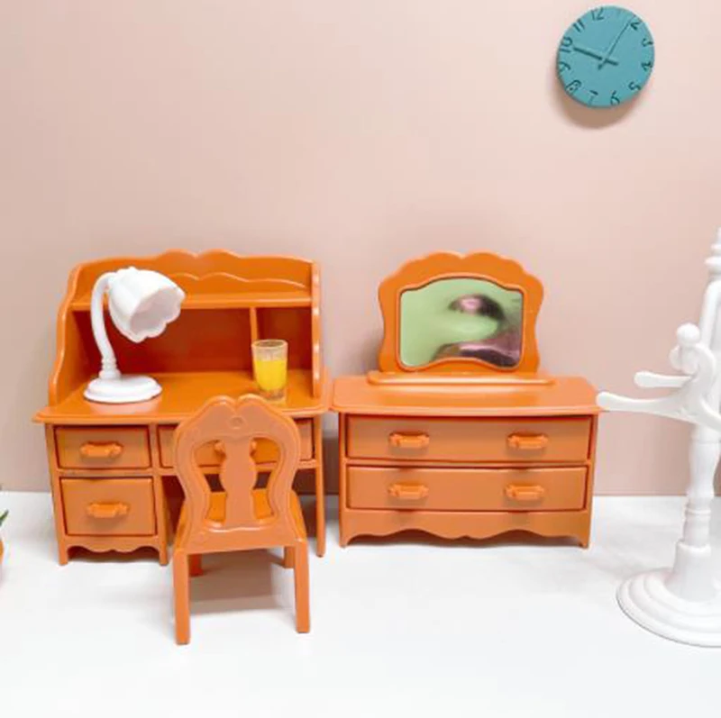 1:12 Dollhouse miniture Clothes hanger dresser writing desk Accessorie Toys
1:12 Dollhouse miniture Clothes hanger dresser writing desk Accessorie Toys