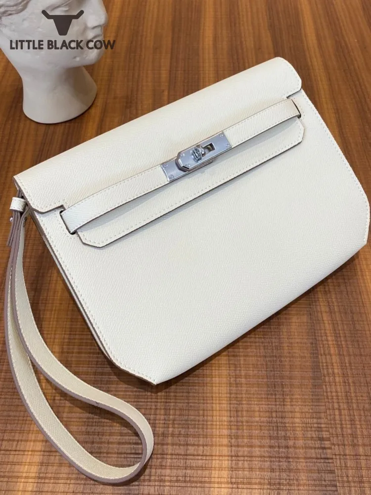Ladies Silver Lock Cow Split Leather Flap Shoulder Bag Women Summer Handbag Solid Colors Casual Sling Crossbody Messenger Bags
Ladies Silver Lock Cow Split Leather Flap Shoulder Bag Women Summer Handbag Solid Colors Casual Sling Crossbody Messenger Bags