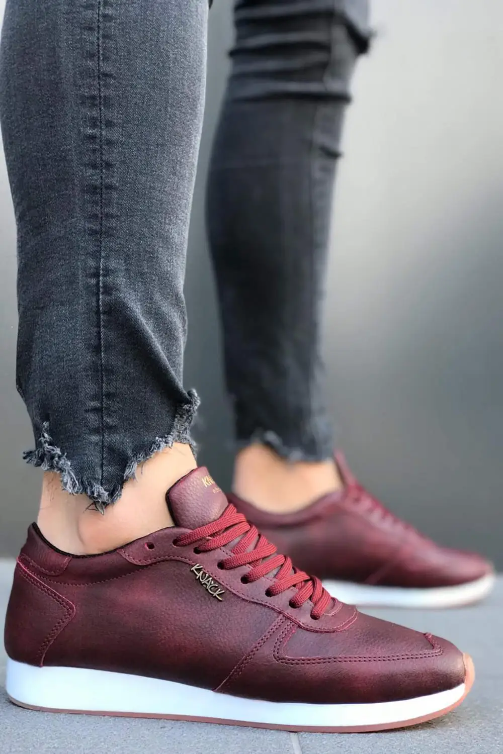 Knack Faux Leather Men's Shoes Claret Red Laced White Flat Sole Daily Use Male Sneakers Comfortable Lightweight Design 4 Seasons Use Vivid Color Luxury and Showy Street Style Air Quality Original Trend Orthopedic 002
Knack Faux Leather Men's Shoes Claret Red Laced White Flat Sole Daily Use Male Sneakers Comfortable Lightweight Design 4 Seasons Use Vivid Color Luxury and Showy Street Style Air Quality Original Trend Orthopedic 002