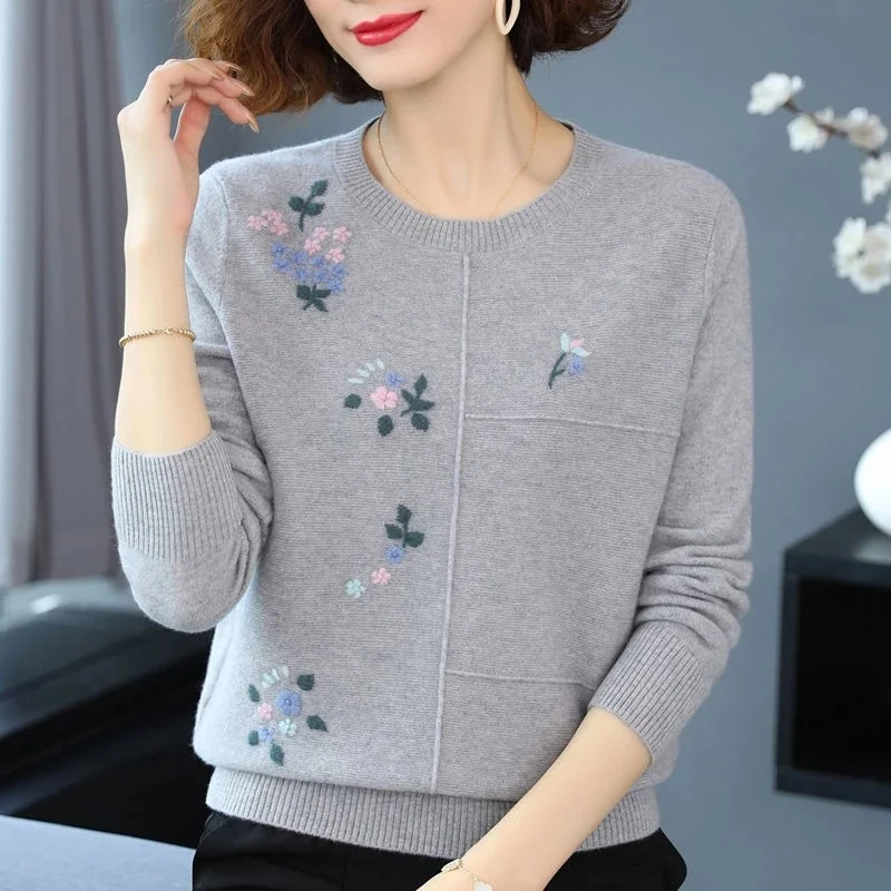 Plus Size 5XL O-neck Embroidered Knitting Sweater 2022 New Middle-aged Women's Autumn Sweaters Pullovers Female Dress Tops C
Plus Size 5XL O-neck Embroidered Knitting Sweater 2022 New Middle-aged Women's Autumn Sweaters Pullovers Female Dress Tops C