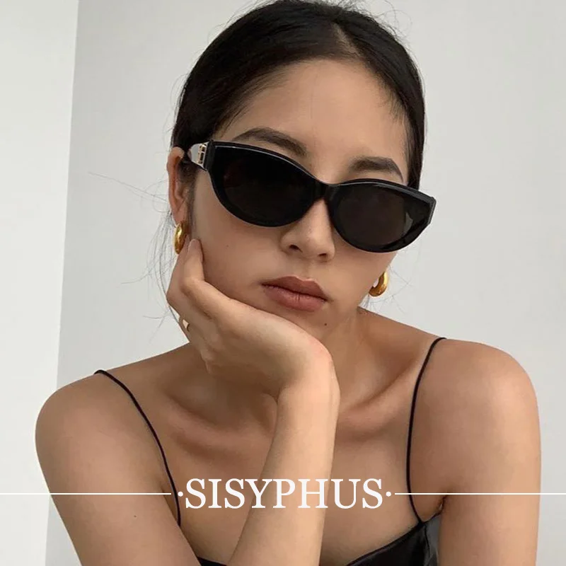 Retro Cats' Eye Sunglasses Women's High-Grade round Face Hot Girl Sunglasses Y2g Trendy Narrow Frame Small Face Summer Sun
Retro Cats' Eye Sunglasses Women's High-Grade round Face Hot Girl Sunglasses Y2g Trendy Narrow Frame Small Face Summer Sun