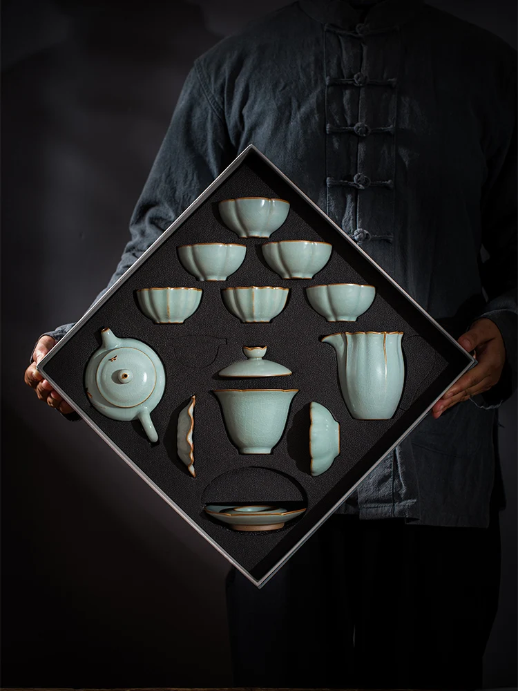 Chinese Style Tea Set Kung Fu Home Office Living Room Simple Ceramic Teapot Small Luxury Gift Box Bardak Seti Tea Service
Chinese Style Tea Set Kung Fu Home Office Living Room Simple Ceramic Teapot Small Luxury Gift Box Bardak Seti Tea Service