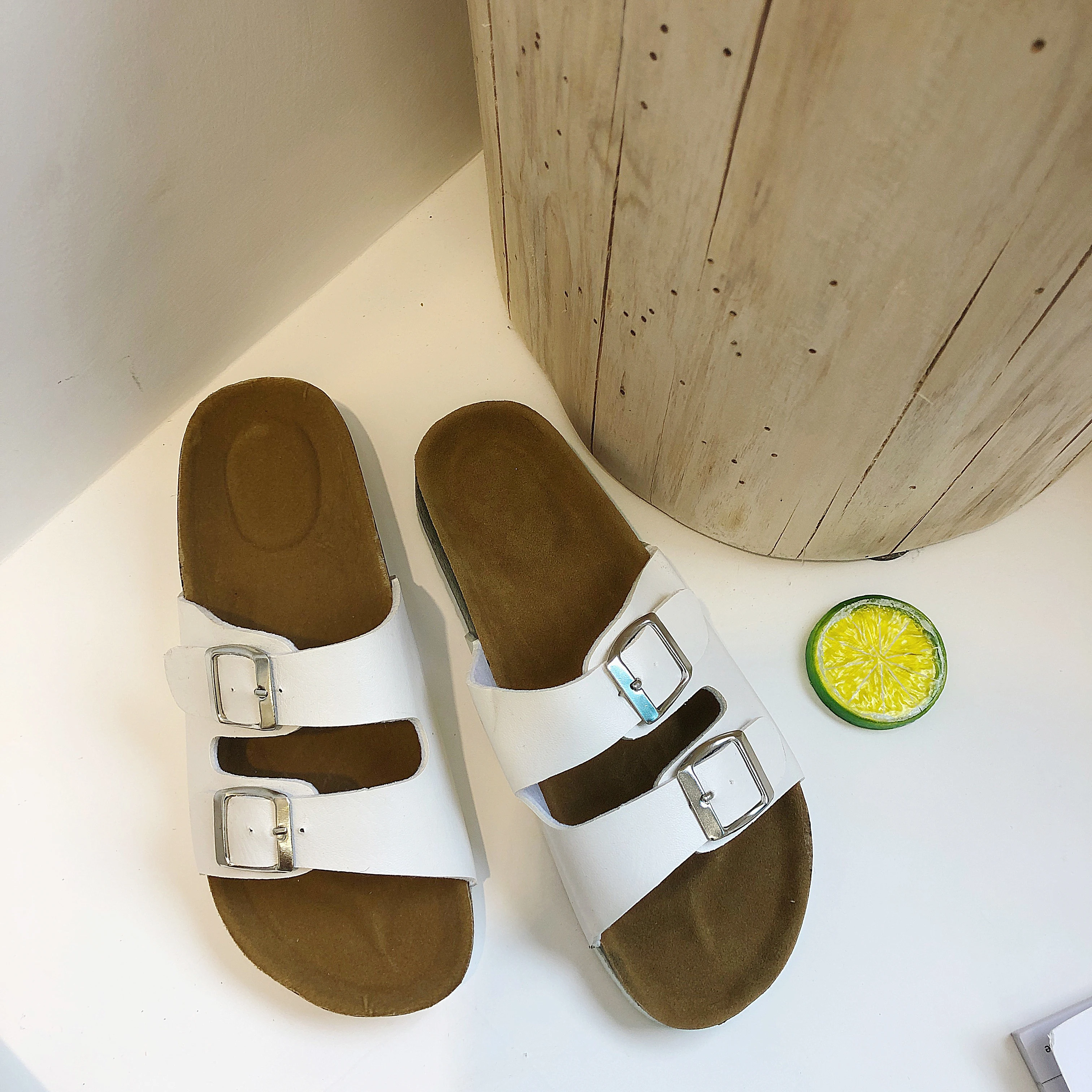 Women's Shoes Summer Fashion Skinny Flat Buckle Slippers Commuter Color Pattern Black White
Women's Shoes Summer Fashion Skinny Flat Buckle Slippers Commuter Color Pattern Black White