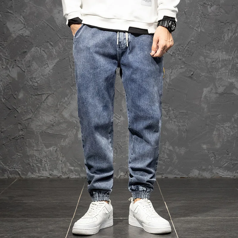 Джинсы мужские с поясом на резинке, свободные брюки из денима, большие размеры, на осень
Джинсы мужские с поясом на резинке, свободные брюки из денима, большие размеры, на осень