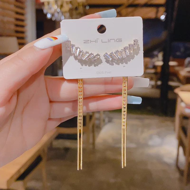 95 Silver Needle Korea Dongdaemun New Zircon tassel Long Earrings online celebrity Earrings Earrings
95 Silver Needle Korea Dongdaemun New Zircon tassel Long Earrings online celebrity Earrings Earrings