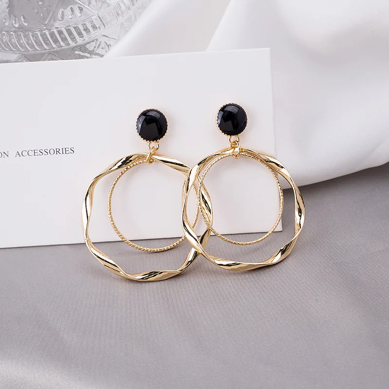 Korean Large Hoop Earrings Women Girl Gold Color Vintage Round Circle Pendientes Ear Clip Simple Geometric Fashion Jewelry Gift
Korean Large Hoop Earrings Women Girl Gold Color Vintage Round Circle Pendientes Ear Clip Simple Geometric Fashion Jewelry Gift