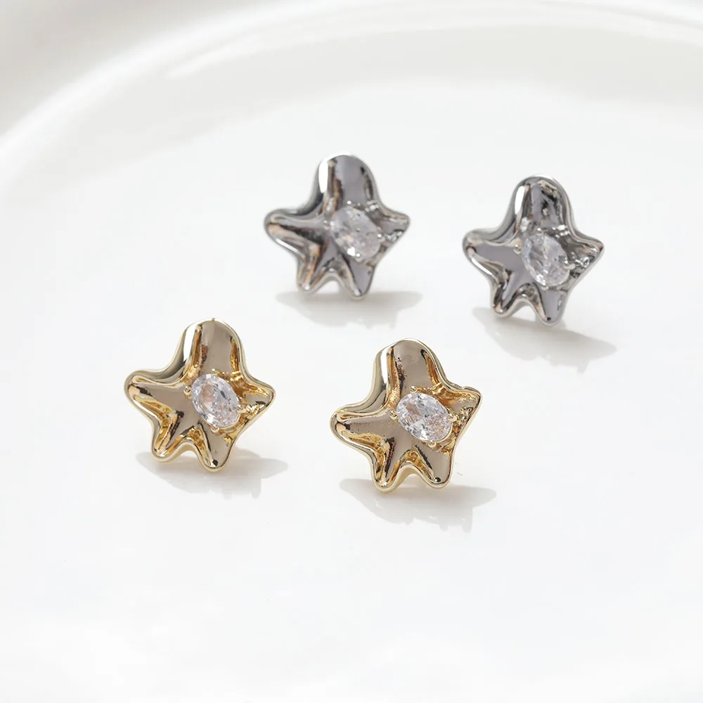 4 шт., позолоченные серьги-гвоздики в виде пятиконечной звезды
4 шт., позолоченные серьги-гвоздики в виде пятиконечной звезды