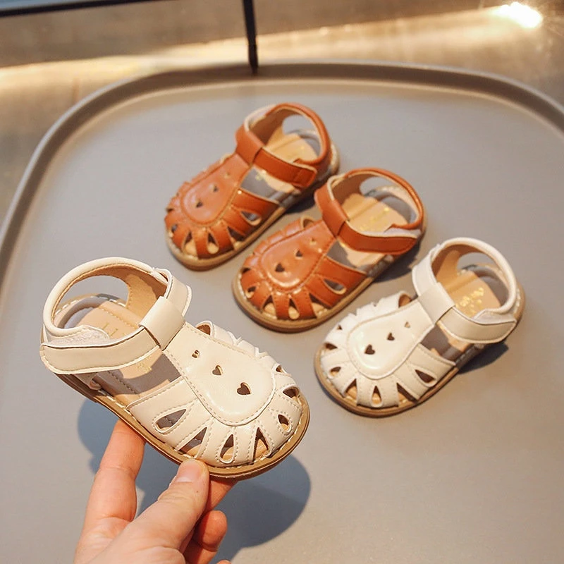 Beige Brown Super Soft Leather Sandals for 1-8Y Baby Girls Non-slip Toddler Shoes 2023 Summer Hollow Out sandalias Kid Footwear
Beige Brown Super Soft Leather Sandals for 1-8Y Baby Girls Non-slip Toddler Shoes 2023 Summer Hollow Out sandalias Kid Footwear