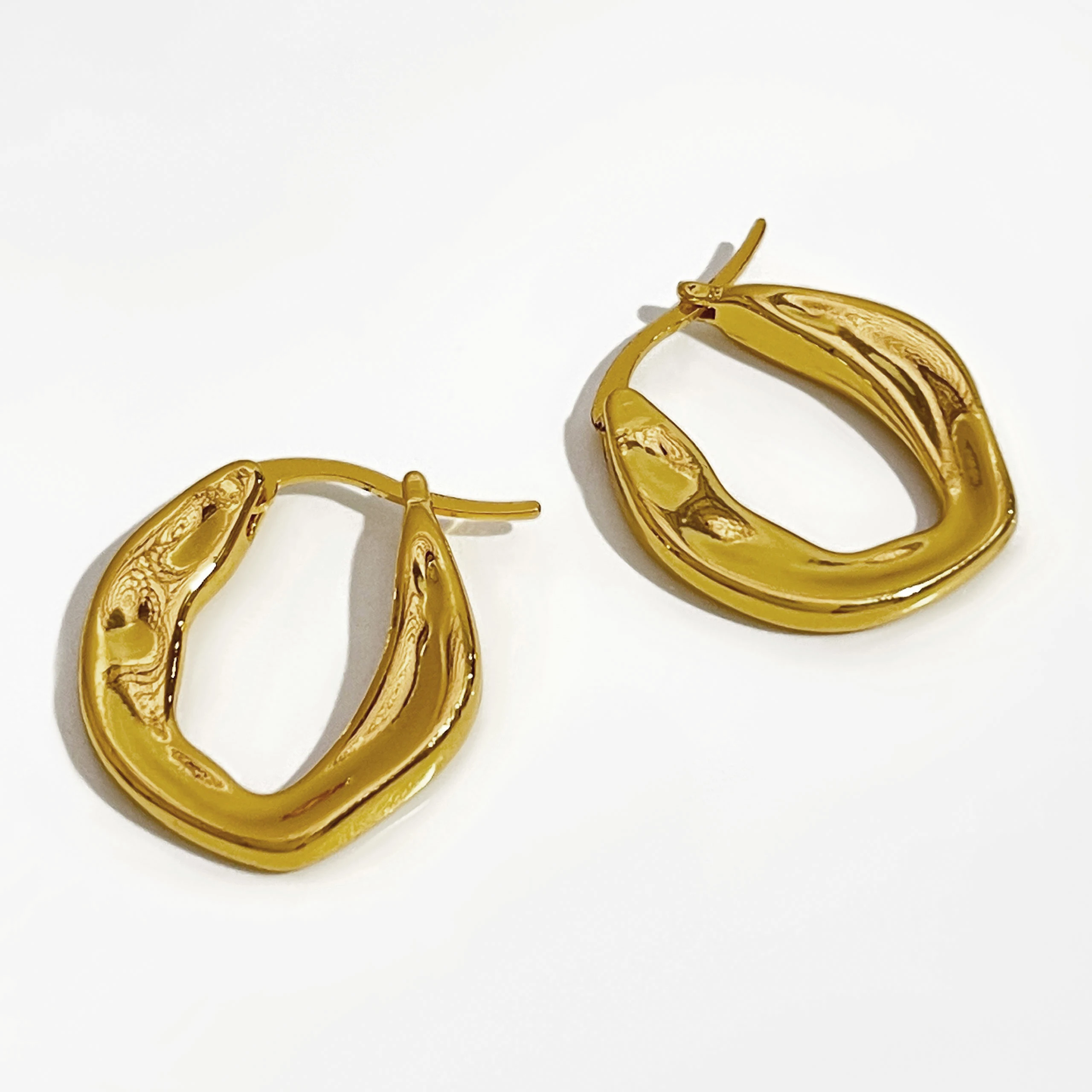 Peri'sBox Gold Color Solid Irregular Hoop Earrings Small Thick Hoops Earrings Simple Stylish Earrings Statement Instajewelry
Peri'sBox Gold Color Solid Irregular Hoop Earrings Small Thick Hoops Earrings Simple Stylish Earrings Statement Instajewelry