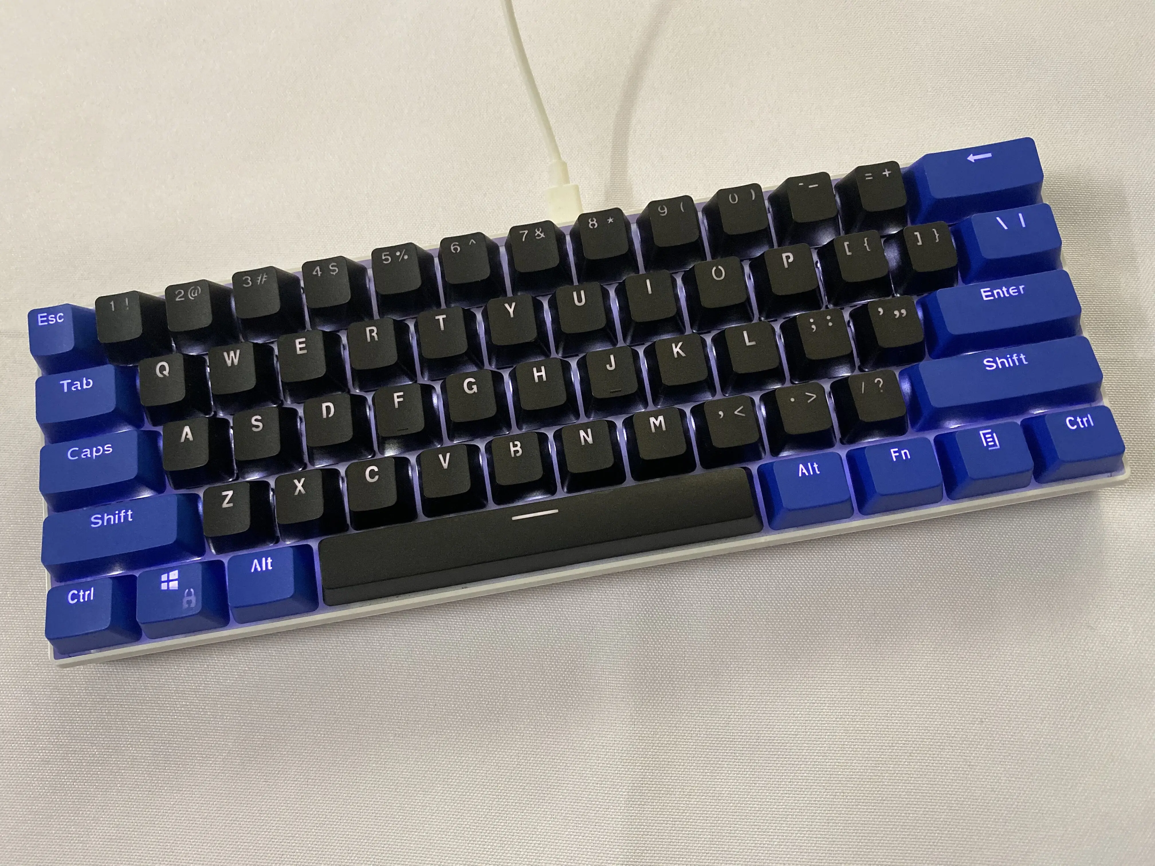 RK 61 Keycaps PBT Material OEM Highly Keycaps, Backlit Two-Color Mechanical Keyboard Keycaps (Keycaps Only Sold)
RK 61 Keycaps PBT Material OEM Highly Keycaps, Backlit Two-Color Mechanical Keyboard Keycaps (Keycaps Only Sold)