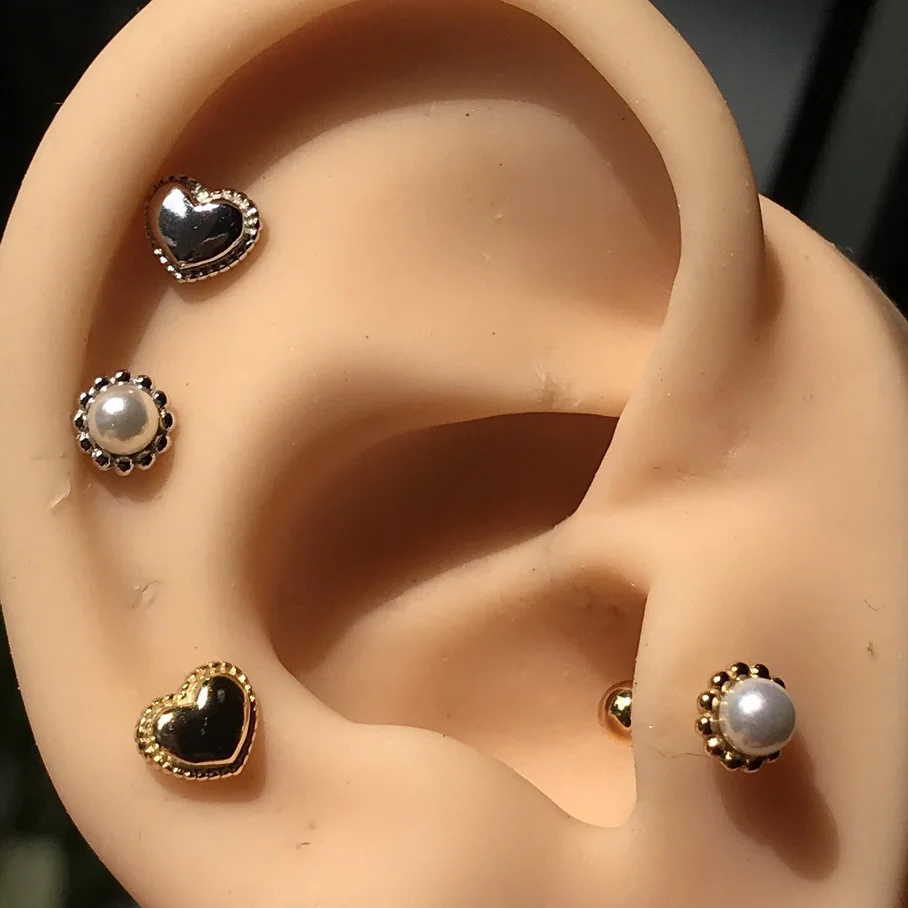 2022 New Pearl Daith Earring For Woman Silver 20G Flower Heart Trinity Tragus Helix Conch Cartilage Sung Piercing Body Jewelry
2022 New Pearl Daith Earring For Woman Silver 20G Flower Heart Trinity Tragus Helix Conch Cartilage Sung Piercing Body Jewelry
