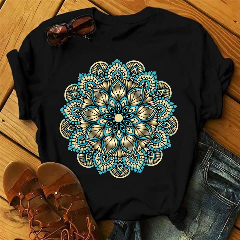 Beautiful Mandala Print Short Sleeve Tshirt Women Aesthetics Tee Graphic Tshirt Female Clothing Black T-Shirts Fashion Tee
Beautiful Mandala Print Short Sleeve Tshirt Women Aesthetics Tee Graphic Tshirt Female Clothing Black T-Shirts Fashion Tee