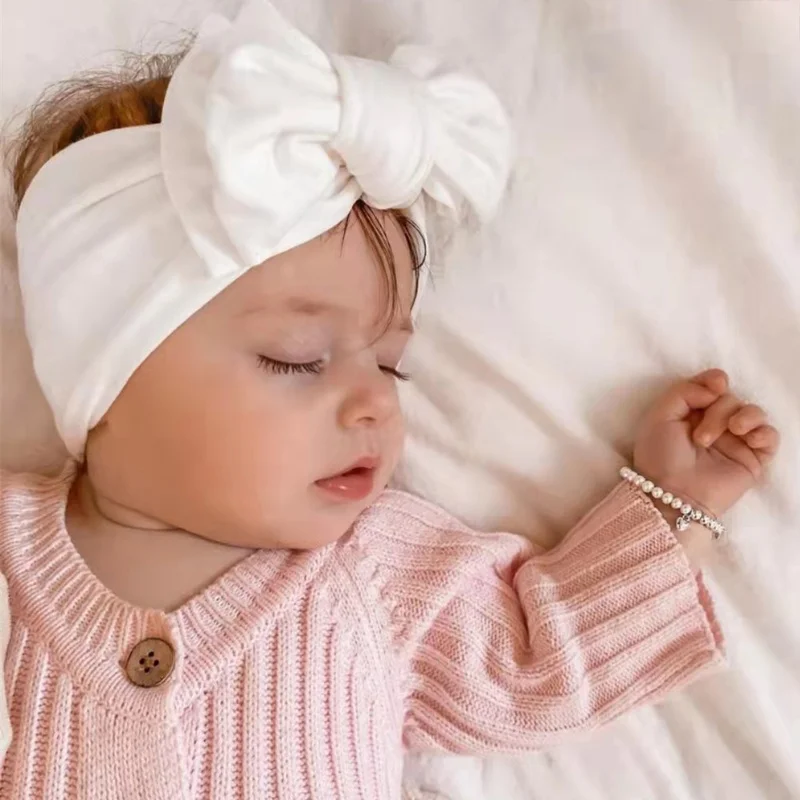 Big Bow Knot Turban Headband Brand New Newborn Toddler Baby Girls Head Wrap Baby Gifts Rabbit Hair Accessories 
Big Bow Knot Turban Headband Brand New Newborn Toddler Baby Girls Head Wrap Baby Gifts Rabbit Hair Accessories