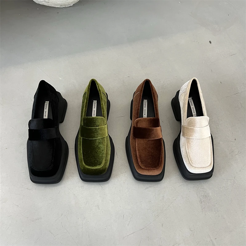 Туфли женские на каблуке, повседневные кроссовки, лоферы на платформе, меховые, оксфорды, квадратный носок, в британском стиле, с закрытым носком
Туфли женские на каблуке, повседневные кроссовки, лоферы на платформе, меховые, оксфорды, квадратный носок, в британском стиле, с закрытым носком