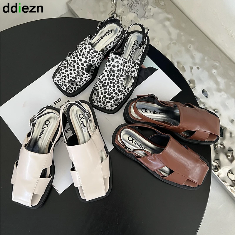 Women Modern Sandals 2022 Female Platform Shoes Square Toe Rubber Flats Gladiator Casual Outside Fashion Sandals Ladies Shoes
Women Modern Sandals 2022 Female Platform Shoes Square Toe Rubber Flats Gladiator Casual Outside Fashion Sandals Ladies Shoes